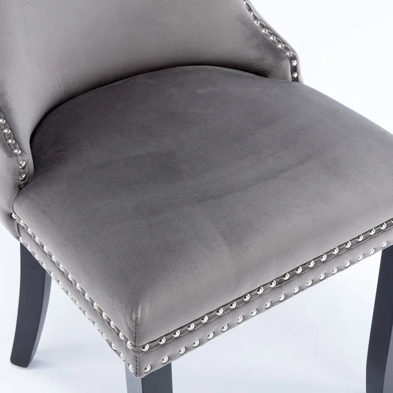 Chaise de salle à manger tapissée de velours