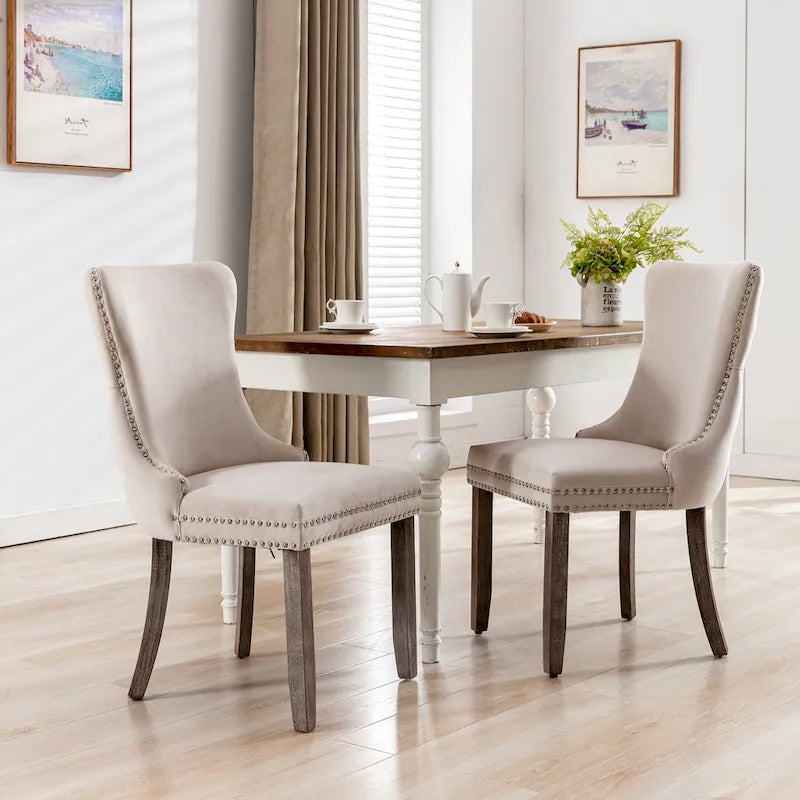 Chaise de salle à manger tapissée de velours