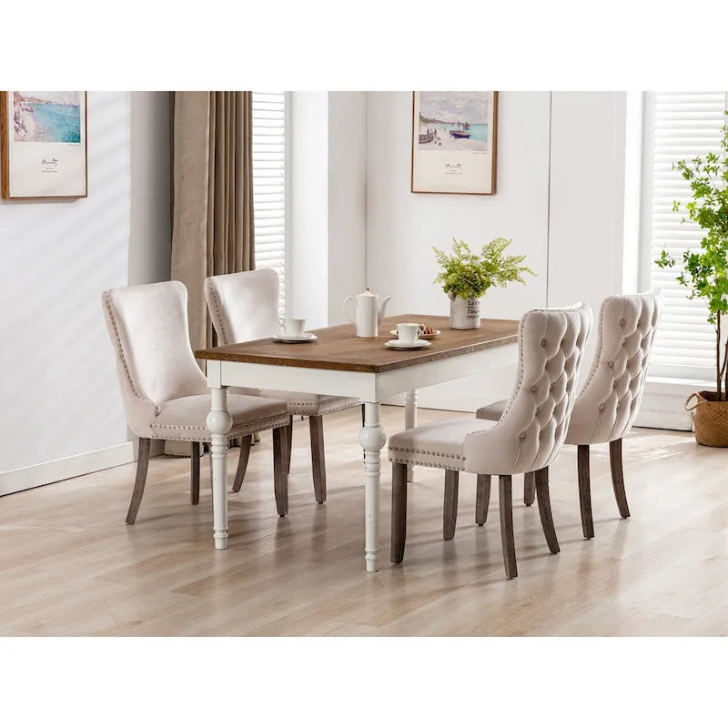 Chaise de salle à manger tapissée de velours