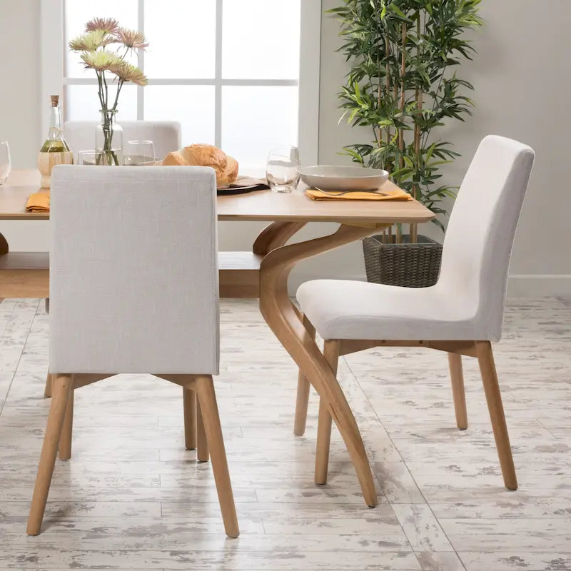 Chaises de salle à manger en tissu de style médiéval