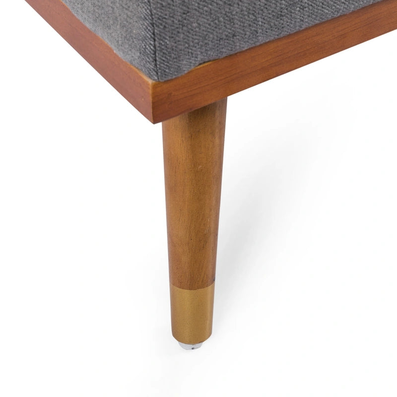 Fauteuil moderne de style médiéval