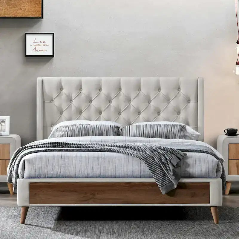 Lit en tissu beige capitonné