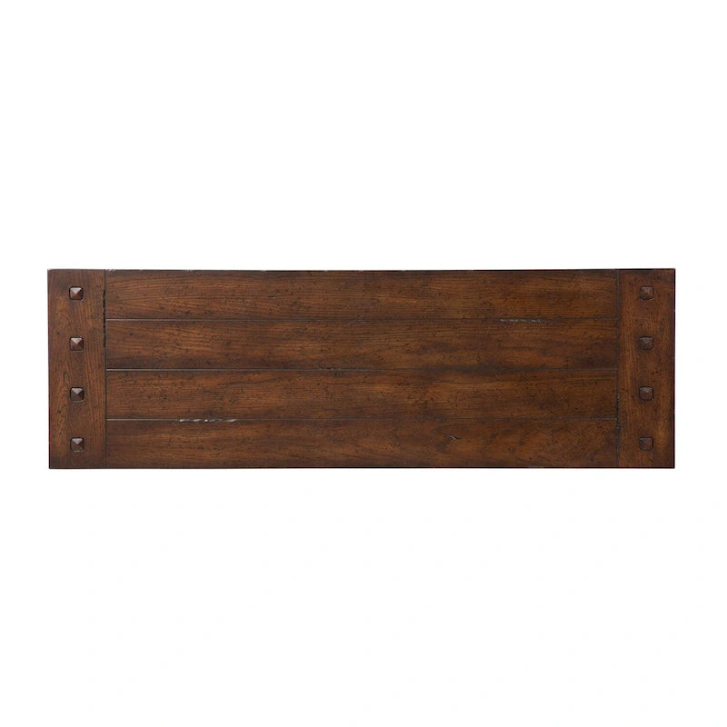 Table basse marron avec un plateau épais en chêne