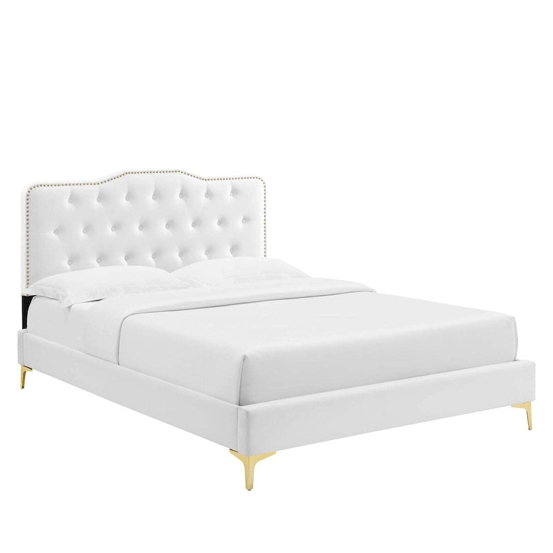 Lit plateforme simple en velours de performance touffeté ambre