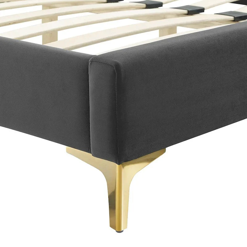 Lit plateforme simple en velours de performance touffeté ambre